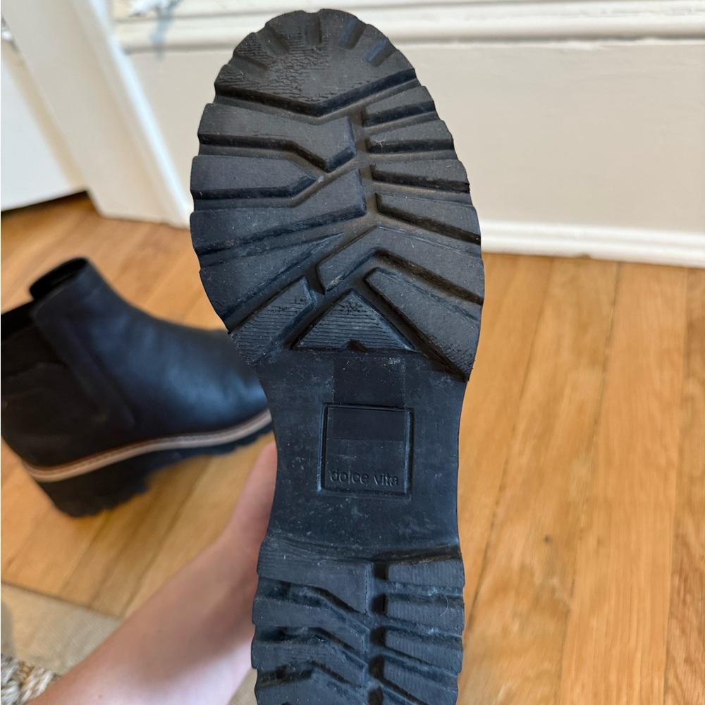 Dolce Vita Black Ankle Boots with Contemporary Silhouette - Picture 5 of 10